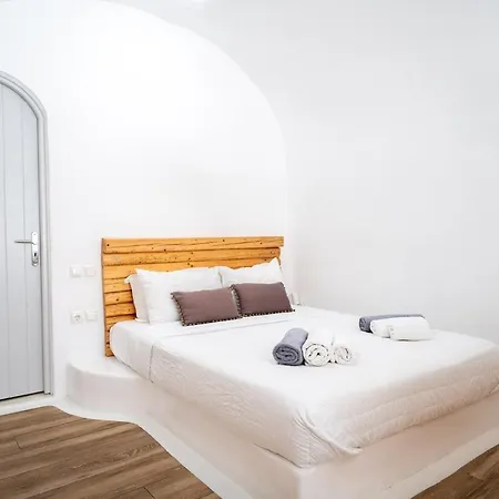 Karpimo Villa *